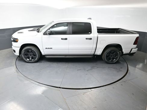 New 2026 RAM 1500 Express AWD/4WD image 34