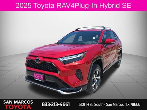 Used 2025 Toyota RAV4 SE AWD/4WD image 1