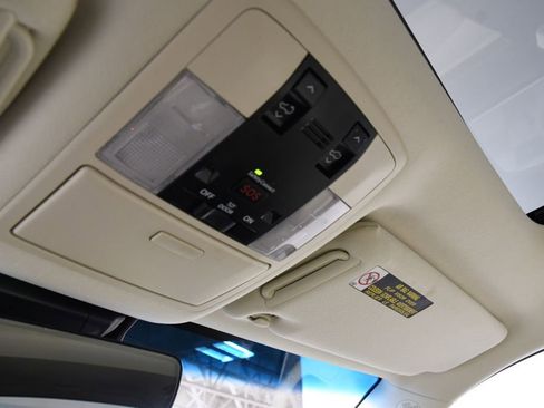 Used 2021 Lexus GX 460 Premium w/ Premium Package image 33