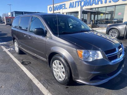 Used 2017 Dodge Grand Caravan SE w/ Power Window Group