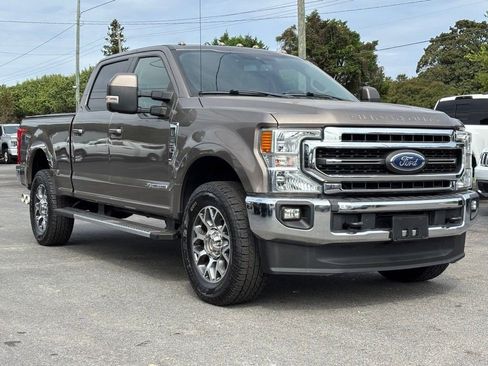 Used 2020 Ford F250 Lariat w/ Lariat Value Package image 3