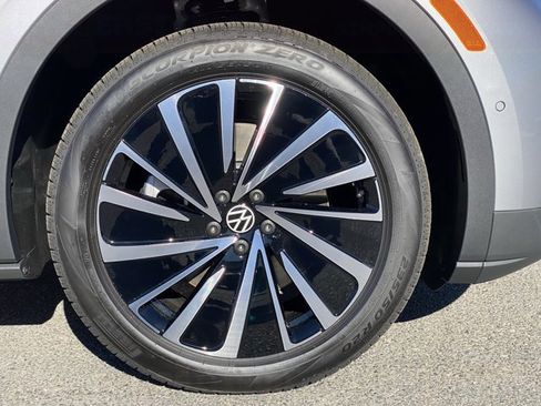 New 2026 Volkswagen ID.4 Pro AWD/4WD image 10