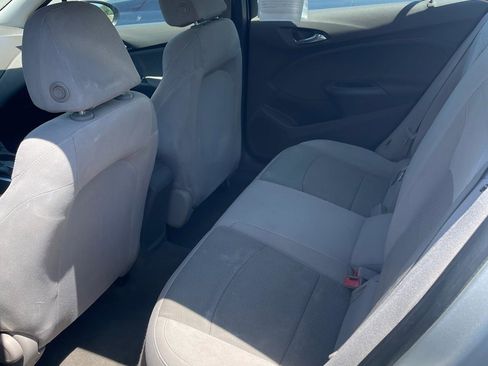 Used 2018 Chevrolet Cruze LS FWD image 6