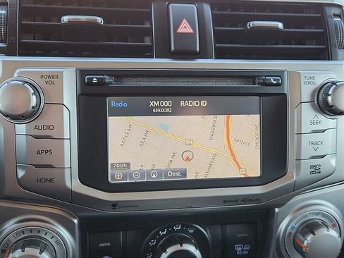 Used 2016 Toyota 4Runner SR5 Premium image 17