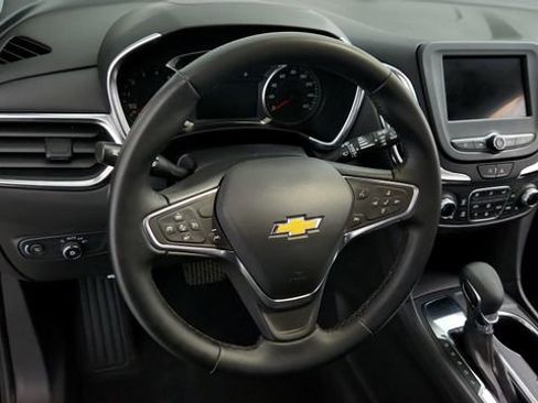 Used 2024 Chevrolet Equinox LT image 13