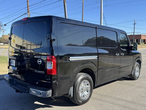 Used 2018 Nissan NV 3500 SL w/ Navigation Package image 5