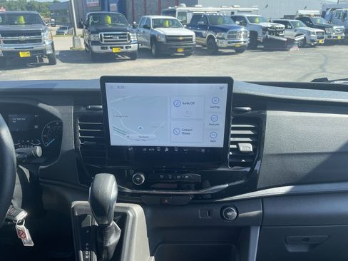 Used 2023 Ford Transit 350 XLT image 11