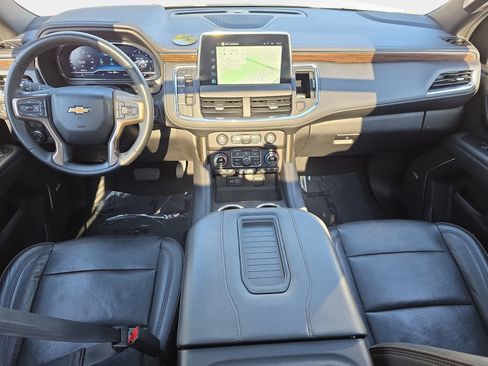 Used 2024 Chevrolet Tahoe High Country AWD/4WD image 9