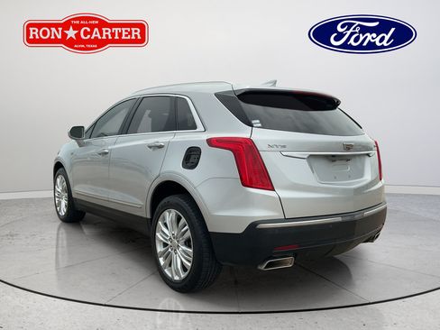 Used 2018 Cadillac XT5 Premium Luxury FWD image 4