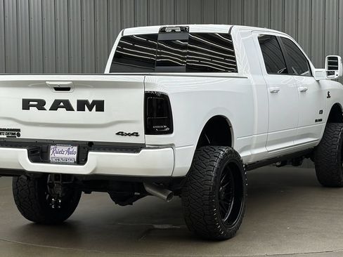 Used 2025 RAM 2500 Laramie AWD/4WD image 5