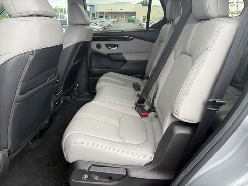 Certified 2025 Honda Pilot EX-L image 31