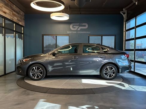 Used 2024 Kia Forte LXS FWD image 6