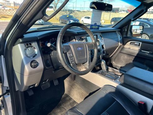 Used 2017 Ford Expedition EL XLT w/ Equipment Group 202A image 16