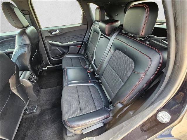 Used 2023 Ford Escape ST-Line w/ Tech Pack #1 FWD image 18
