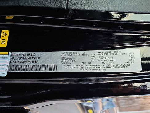 New 2026 Jeep Gladiator Sport image 18