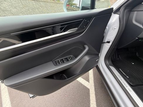 Certified 2024 Porsche Macan 4 Electric image 21