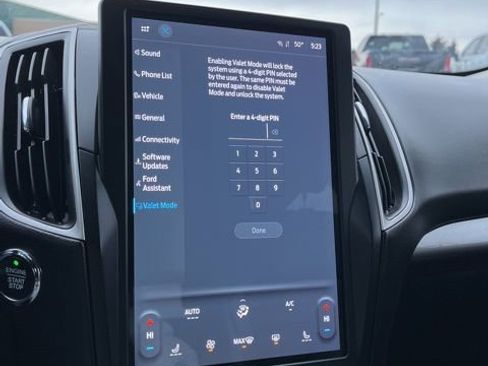 Used 2024 Ford Edge SEL image 46