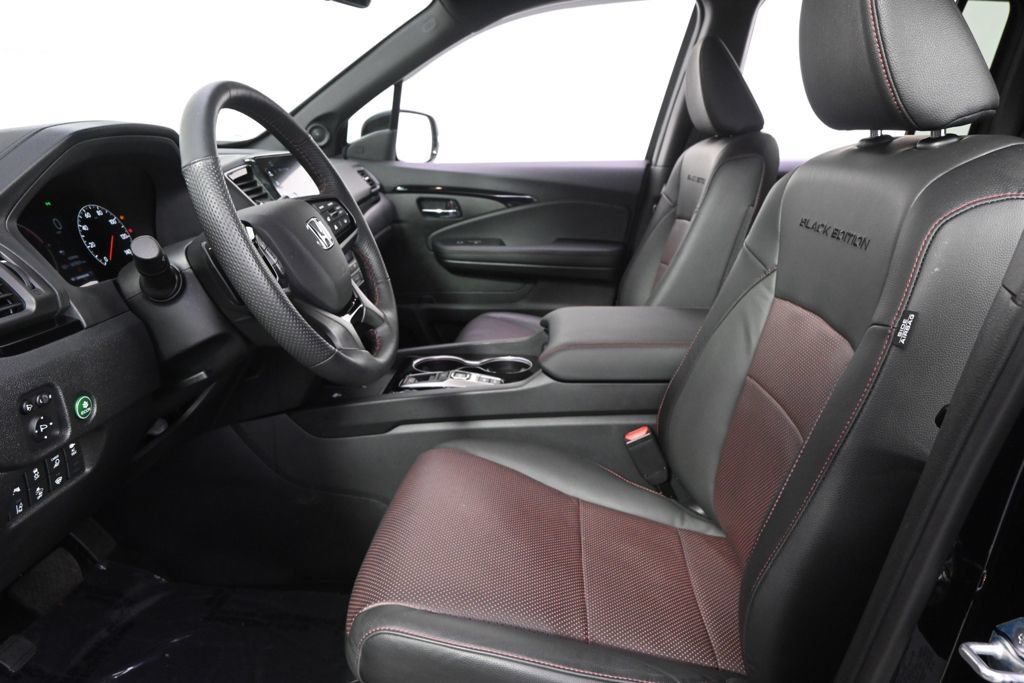 Used 2026 Honda Ridgeline Black Edition image 13