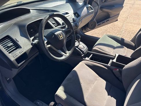 Used 2011 Honda Civic DX-VP image 9
