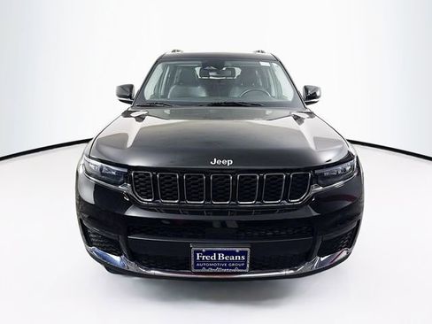 Used 2022 Jeep Grand Cherokee L Limited image 2