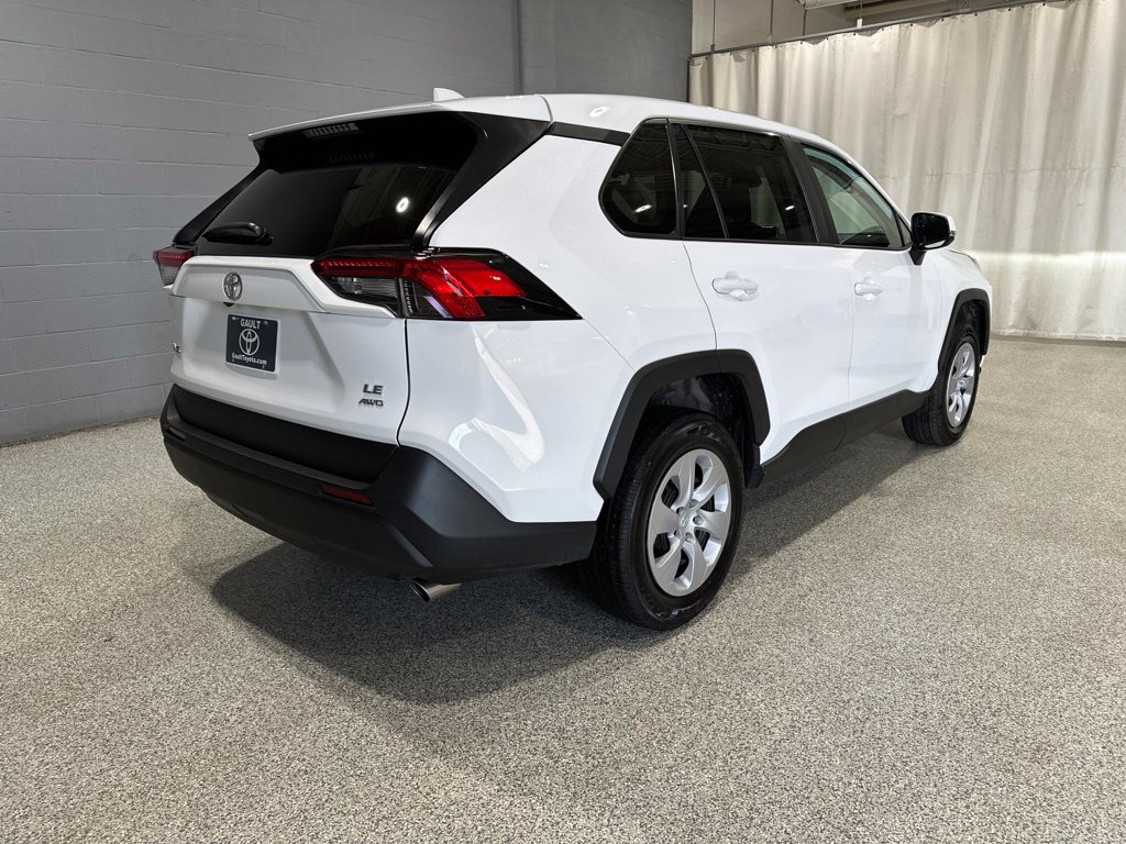 Certified 2024 Toyota RAV4 LE AWD/4WD image 5