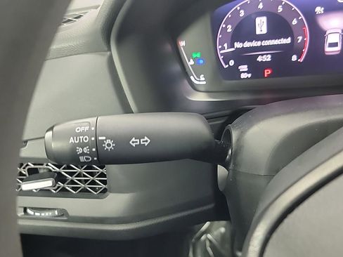 Certified 2023 Honda Accord EX image 28