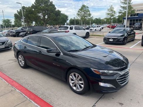 Used 2020 Chevrolet Malibu LT image 3