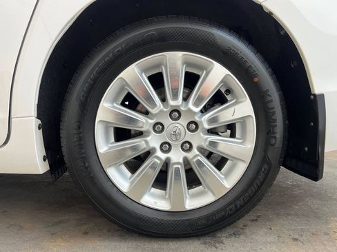 Used 2014 Toyota Sienna XLE w/ Entertainment Package AWD/4WD image 31