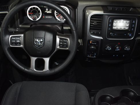 Used 2024 RAM 1500 Warlock AWD/4WD image 23