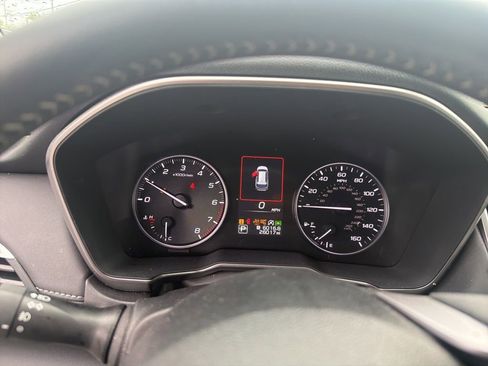 Used 2024 Subaru Outback Limited AWD/4WD image 9