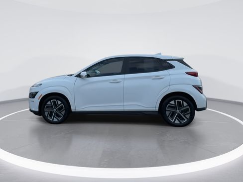 Certified 2022 Hyundai Kona SEL w/ Convenience Package image 4