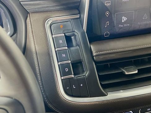 Used 2023 GMC Yukon XL SLT w/ SLT Premium Package AWD/4WD image 23