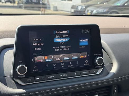 Used 2022 Nissan Rogue S image 25