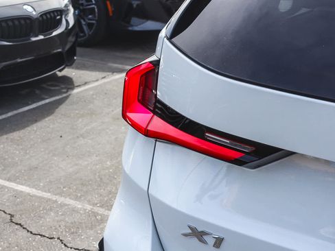 Used 2023 BMW X1 xDrive28i w/ Convenience Package image 7