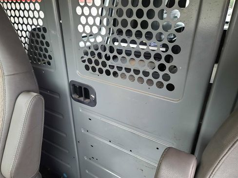 Used 2016 GMC Savana 2500 Extended image 23