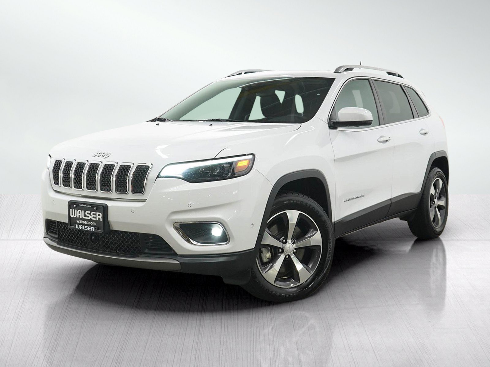 Used 2019 Jeep Cherokee Limited w/ Luxury Group AWD/4WD image 1