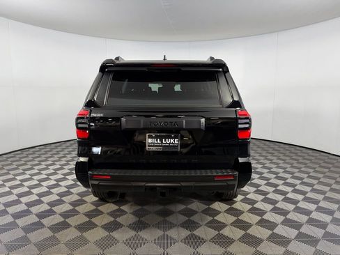 Used 2025 Toyota 4Runner SR5 image 7