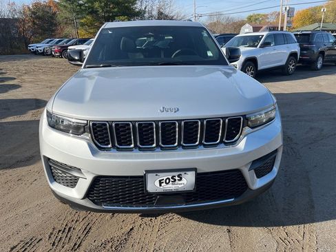 New 2025 Jeep Grand Cherokee Laredo X image 2