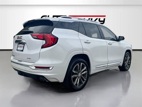 Used 2020 GMC Terrain Denali w/ Denali Premium Package image 7