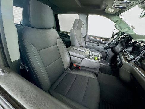 Used 2024 Chevrolet Silverado 2500 LT w/ Convenience Package image 21