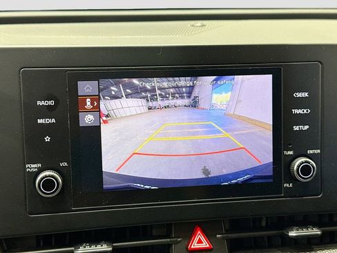 Used 2023 Kia Sportage LX image 37