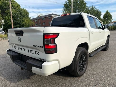 Used 2023 Nissan Frontier SV w/ Midnight Edition Package AWD/4WD image 7