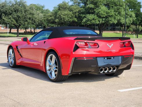 Used 2018 Chevrolet Corvette Stingray Convertible w/ 3LT Preferred Equipment Group RWD image 4