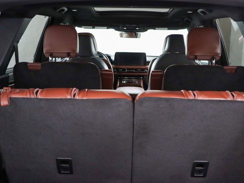 Used 2025 Lincoln Aviator Reserve w/ Equipment Group 201A AWD/4WD image 32