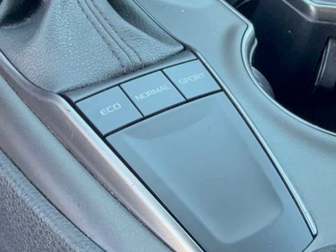 Certified 2023 Toyota Camry SE FWD image 26