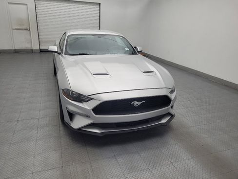 Used 2018 Ford Mustang Coupe RWD image 14