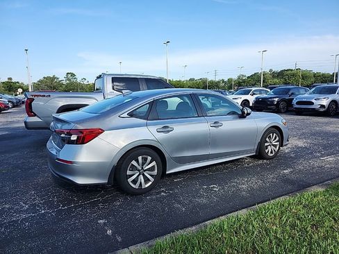 Used 2023 Honda Civic LX image 4