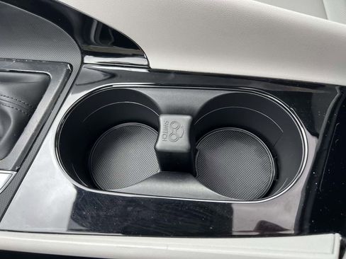 Used 2022 Hyundai Elantra Limited image 34