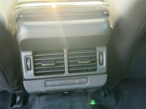 Used 2024 Land Rover Range Rover Evoque Dynamic SE image 21