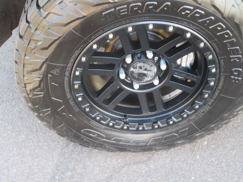 Used 2019 Chevrolet Silverado 1500 LT w/ All-Star Edition AWD/4WD image 16